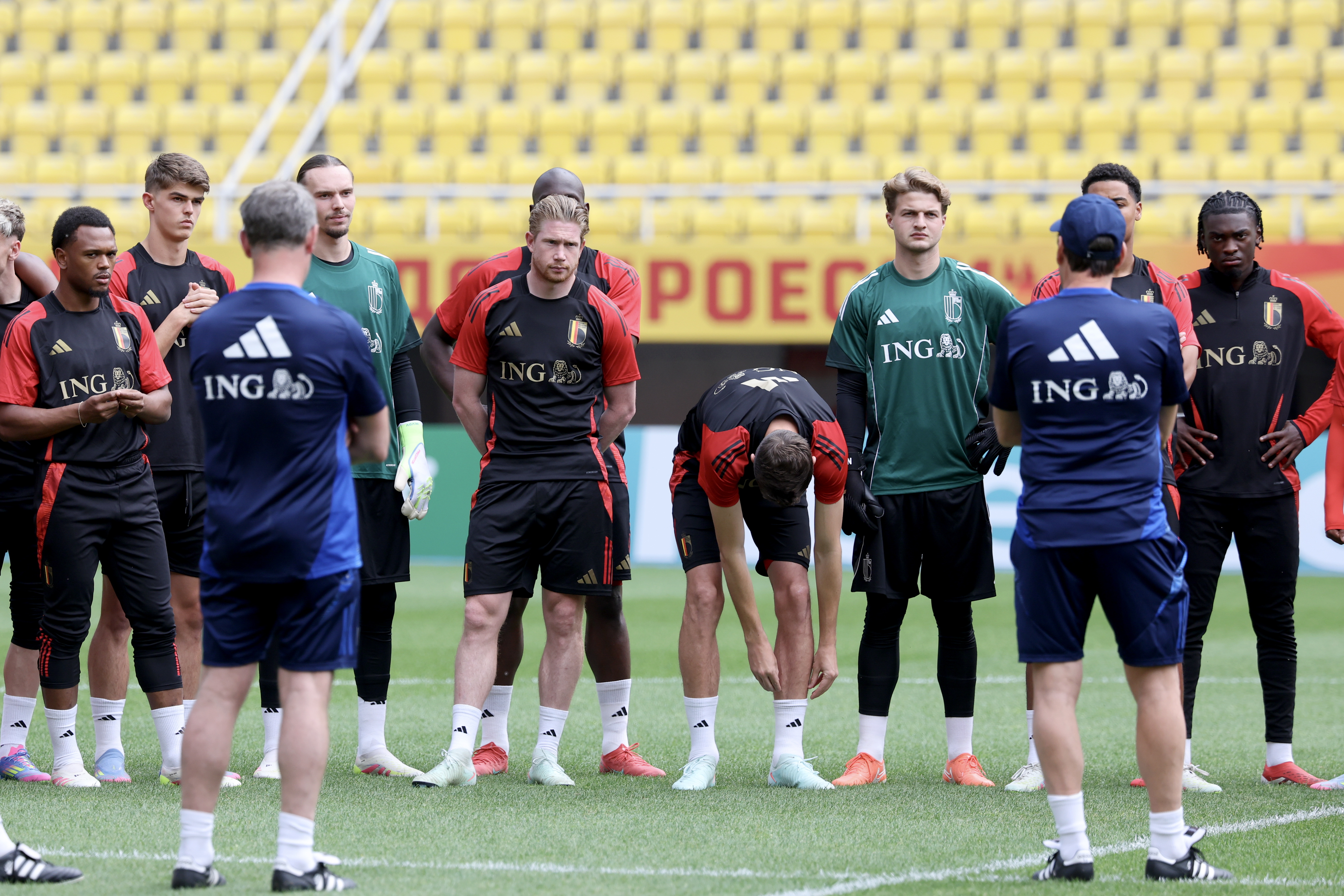 比利时备战欧锦赛,主场对阵法国 比利时备战欧锦赛,主场对阵法国