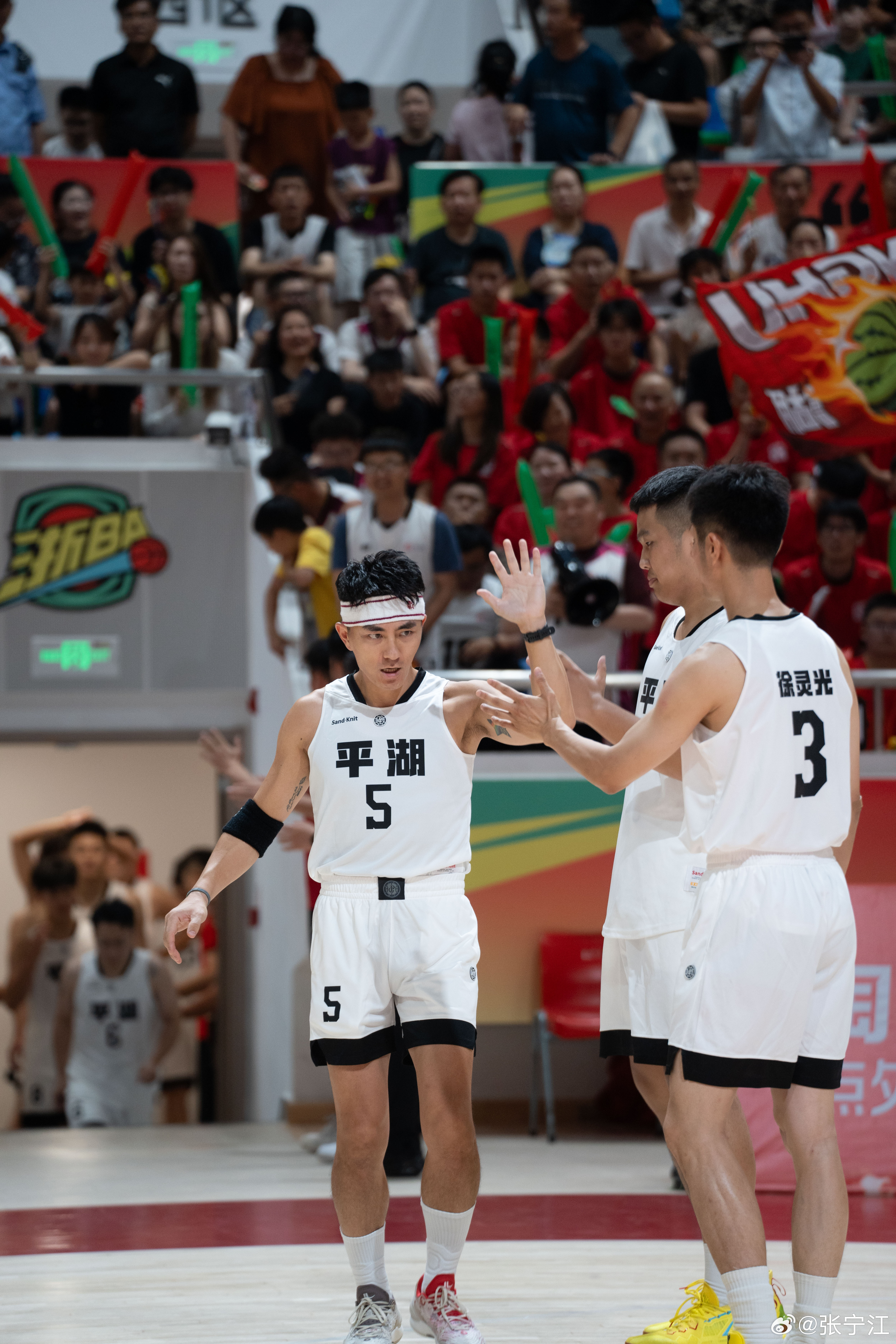 人队客场表现稳定，收获宝贵胜利