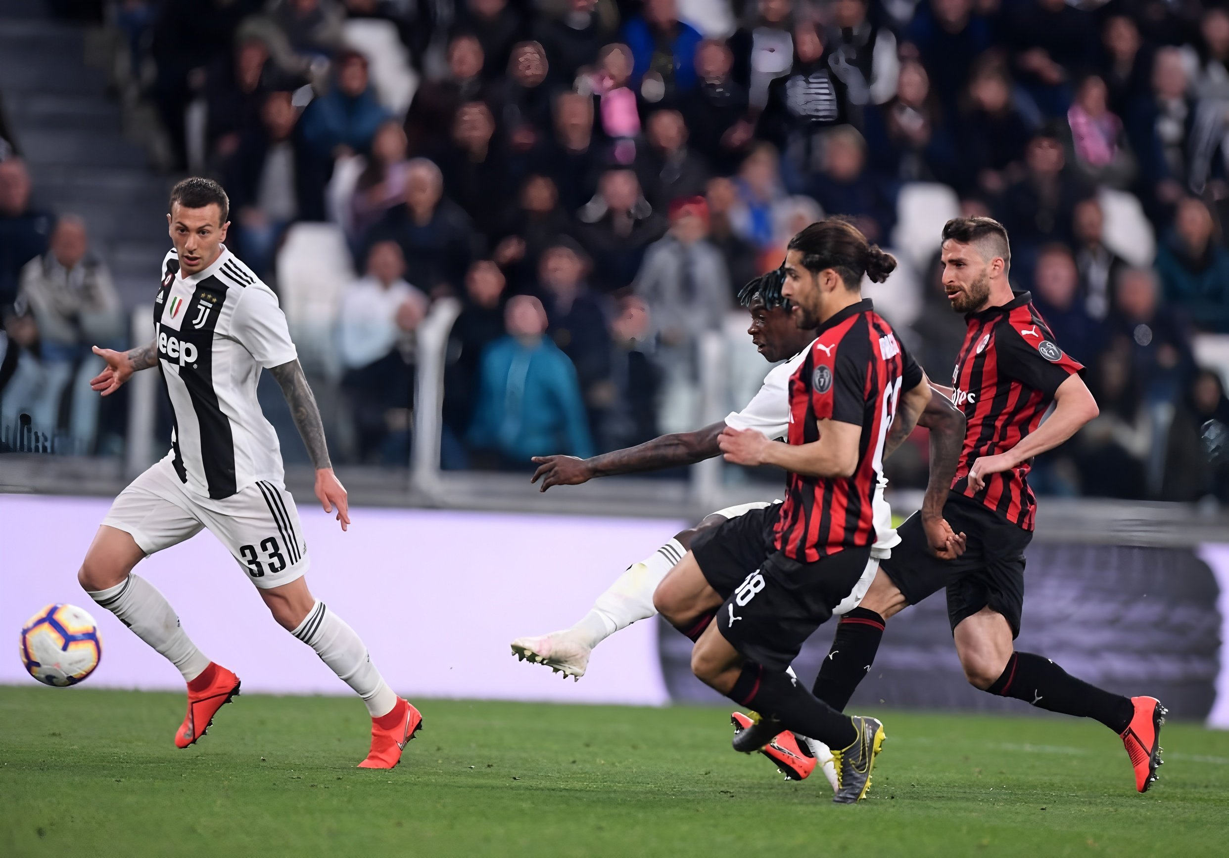 尤文图斯惨遭国米逆转,连胜终结 尤文图斯惨遭国米逆转,连胜终结