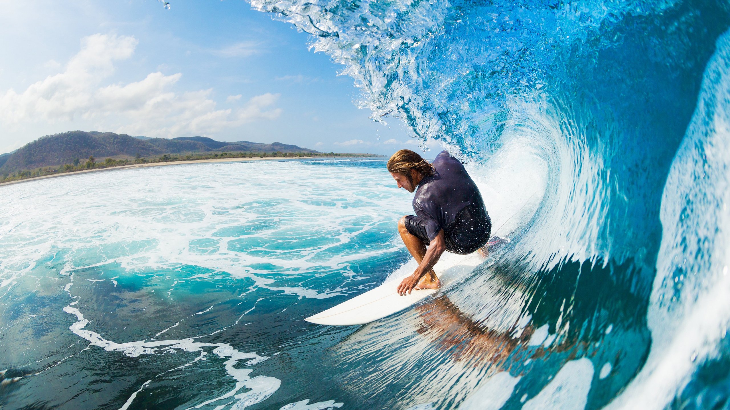 当塔图姆接管比赛时，老鹰在加时赛中击败上海队，跨越篮球世界的胜利叙事