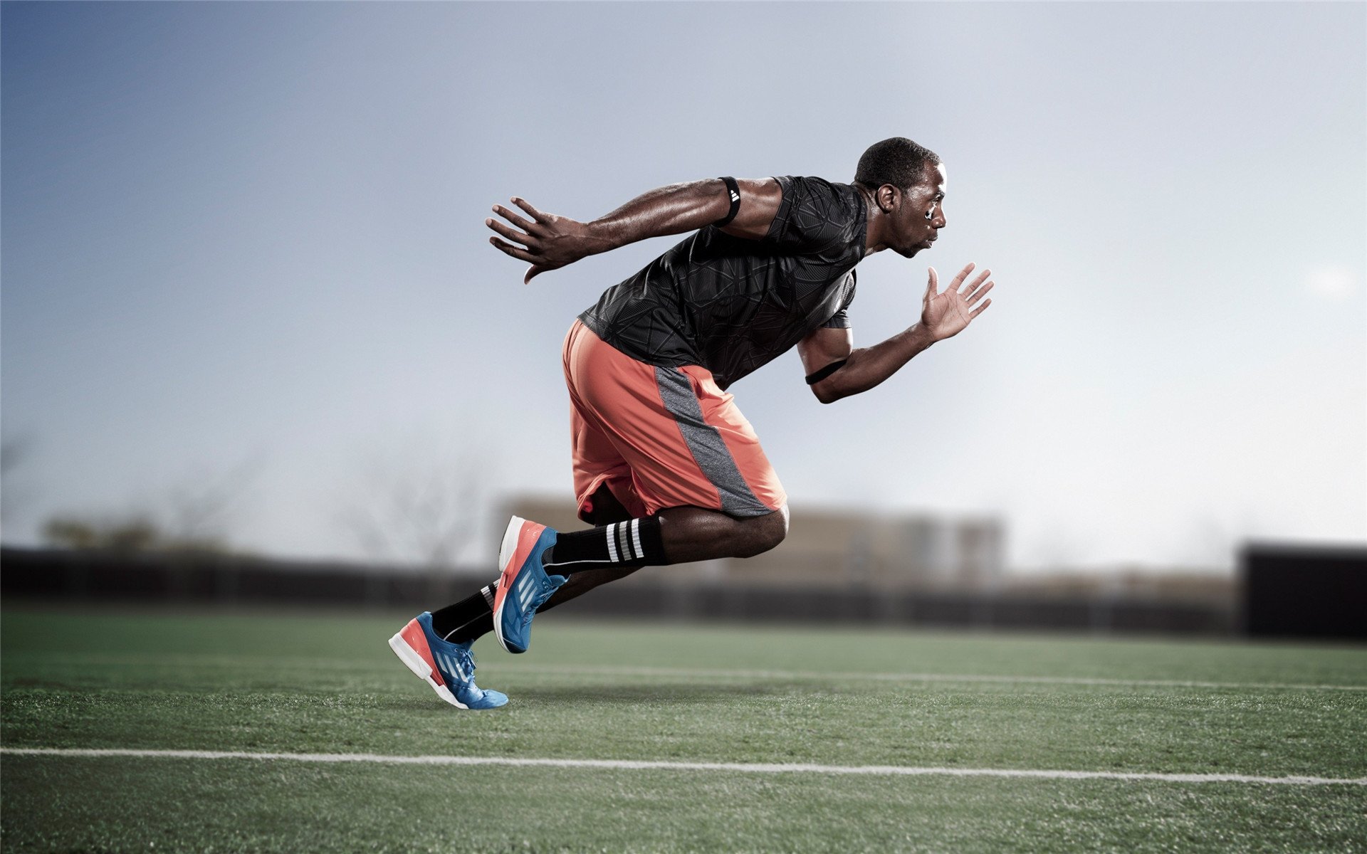 从安第斯山脉到圣西罗,当玻利维亚击败切尔西,特奥用双脚重写命运